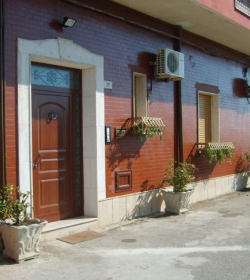 Casa Vacanza Con Piscina A 200 Mt Dal Mare